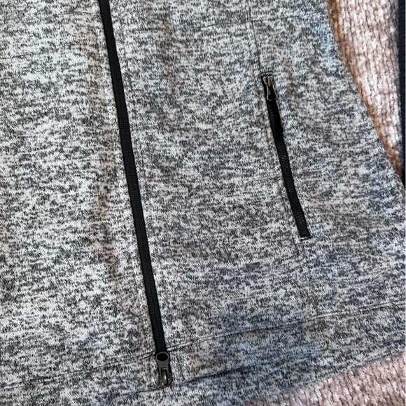 The North Face Women’s Indi Hooded Parka Jacket - Picture 7 of 16